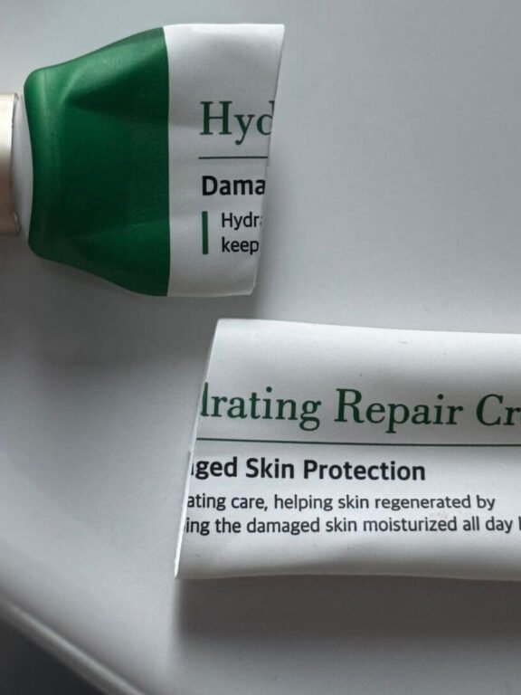 THESERA Hydrating Repair Cream: kai odai reikia papildomos priežiūros